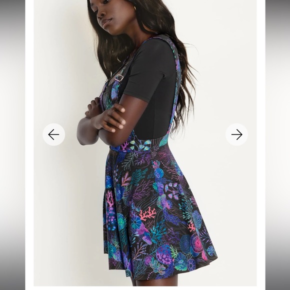 Black Milk Floral Coral Apron Dress - Limited NWT Size Medium *Rare* - Picture 3 of 8